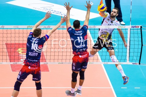  23.12.2017 GDANSK<br />SIATKOWKA - PLUS LIGA SEZON 2017/2018<br />MECZ TREFL GDANSK - ZAKSA KEDZIERZYN KOZLE<br />N/Z MATEUSZ BIENIEK MAURICE TORRES MATEUSZ MIKA<br /> 