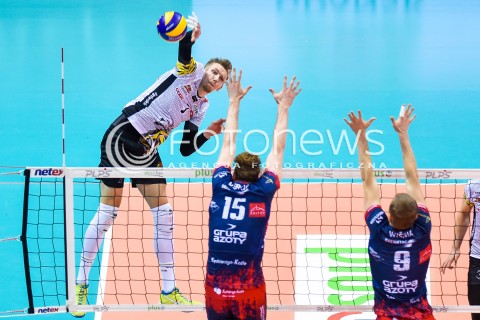  23.12.2017 GDANSK<br />SIATKOWKA - PLUS LIGA SEZON 2017/2018<br />MECZ TREFL GDANSK - ZAKSA KEDZIERZYN KOZLE<br />N/Z DAMIAN SCHULZ SAM DEROO LUKASZ WISNIEWSKI<br /> 