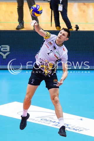  23.12.2017 GDANSK<br />SIATKOWKA - PLUS LIGA SEZON 2017/2018<br />MECZ TREFL GDANSK - ZAKSA KEDZIERZYN KOZLE<br />N/Z WOJCIECH GRZYB<br /> 