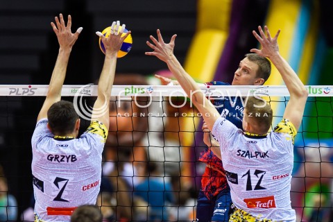  23.12.2017 GDANSK<br />SIATKOWKA - PLUS LIGA SEZON 2017/2018<br />MECZ TREFL GDANSK - ZAKSA KEDZIERZYN KOZLE<br />N/Z WOJCIECH GRZYB LUKASZ WISNIEWSKI ARTUR SZALPUK<br /> 