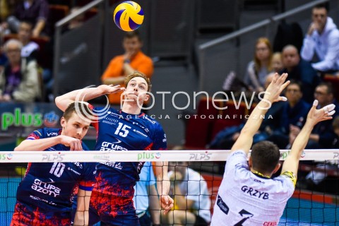 23.12.2017 GDANSK<br />SIATKOWKA - PLUS LIGA SEZON 2017/2018<br />MECZ TREFL GDANSK - ZAKSA KEDZIERZYN KOZLE<br />N/Z MATEUSZ BIENIEK SAM DEROO WOJCIECH GRZYB<br /> 