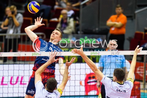  23.12.2017 GDANSK<br />SIATKOWKA - PLUS LIGA SEZON 2017/2018<br />MECZ TREFL GDANSK - ZAKSA KEDZIERZYN KOZLE<br />N/Z LUKASZ WISNIEWSKI<br /> 