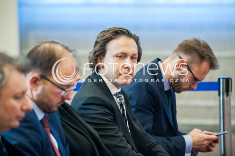  27.12.2017 WARSZAWA<br />KONFERENCJA PREMIERA I MINISTRA NAUKI I SZKOLNICTWA WYZSZEGO <br />TEMATEM KONFERENCJI BYLO UTWORZENIE EUROPEJSKIEGO INSTYTUTU TECHNOLOGICZNEGO<br />N/Z PRAWDOPODOBNY DYREKTOR INSTYTUTU<br /> 