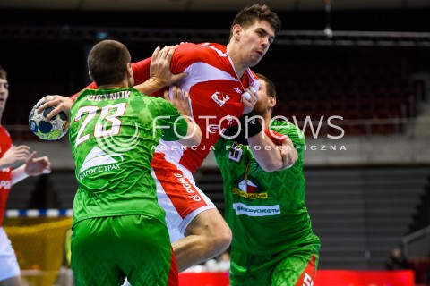  29.12.2017 GDANSK<br />PILKA RECZNA - TURNIEJ MIEDZYNARODOWY 4 NATIONS CUP<br />MECZ POLSKA - BIALORUS<br />N/Z PIOTR CHRAPKOWSKI<br /> 