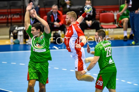  29.12.2017 GDANSK<br />PILKA RECZNA - TURNIEJ MIEDZYNARODOWY 4 NATIONS CUP<br />MECZ POLSKA - BIALORUS<br />N/Z MACIEJ GEBALA ARTUR KARVATSKI<br /> 