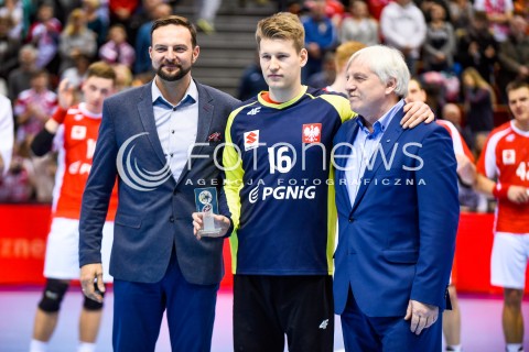  29.12.2017 GDANSK<br />PILKA RECZNA - TURNIEJ MIEDZYNARODOWY 4 NATIONS CUP<br />MECZ POLSKA - BIALORUS<br />N/Z PIOTR WYSZOMIRSKI MVP MECZU REPREZENTACJI POLSKI<br /> 