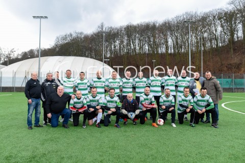  01.01.2018 GDANSK <br />PILKA NOZNA - MECZ NOWOROCZNY<br />MECZ OLDBOJE LECHII GDANSK - SAMORZADOWCY POMORZA<br />N/Z OLDBOJE LECHII GDANSK<br /> 