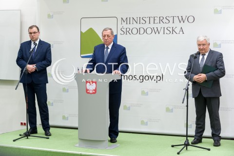 04.01.2018 WARSZAWA<br />KONFERENCJA W MINISTERSTWIE SRODOWISKA DZIALANIA NA RZECZ POPRAWY JAKOSCI POWIETRZA<br />N/Z JAN SZYSZKO KAZIMIERZ KUJDA PAWEL SALEK<br /> 