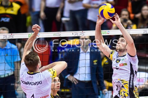  05.01.2018 GDANSK<br />SIATKOWKA - PLUS LIGA SEZON 2017/2018<br />MECZ TREFL GDANSK - PGE SKRA BELCHATOW<br />N/Z PIOTR NOWAKOWSKI TJ SANDERS<br /> 