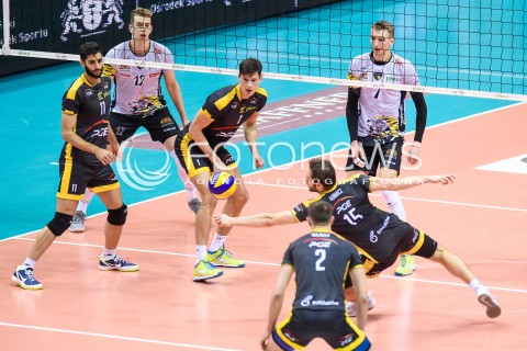  05.01.2018 GDANSK<br />SIATKOWKA - PLUS LIGA SEZON 2017/2018<br />MECZ TREFL GDANSK - PGE SKRA BELCHATOW<br />N/Z MILAD EBADIPOUR ARTUR SZALPUK SRECKO LISINAC MARIUSZ WLAZLY GRZEGORZ LOMACZ DAMIAN SCHULZ<br /> 