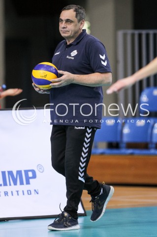  06.01.2018 RZESZOW <br />SIATKOWKA LIGA SIATKOWKI KOBIET LSK 2017/2018 WOMEN VOLLEYBALL POLAND POLISH LEAGUE <br />MECZ DEVELOPRES SKYRES RZESZOW - POLSKI CUKIER MUSZYNIANKA MUSZYNA <br />N/Z BOGDAN SERWINSKI - I TRENER ( HEAD COACH ) SYLWETKA <br /> 