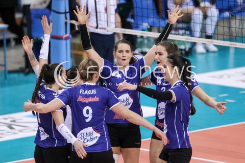 06.01.2018 RZESZOW <br />SIATKOWKA LIGA SIATKOWKI KOBIET LSK 2017/2018 WOMEN VOLLEYBALL POLAND POLISH LEAGUE <br />MECZ DEVELOPRES SKYRES RZESZOW - POLSKI CUKIER MUSZYNIANKA MUSZYNA <br />N/Z ALEKSANDRA WOJCIK MALGORZATA SMIESZEK RADOSC EMOCJE <br /> 