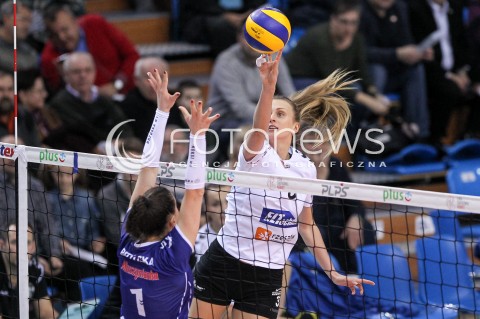  06.01.2018 RZESZOW <br />SIATKOWKA LIGA SIATKOWKI KOBIET LSK 2017/2018 WOMEN VOLLEYBALL POLAND POLISH LEAGUE <br />MECZ DEVELOPRES SKYRES RZESZOW - POLSKI CUKIER MUSZYNIANKA MUSZYNA <br />N/Z MONIKA PTAK <br /> 