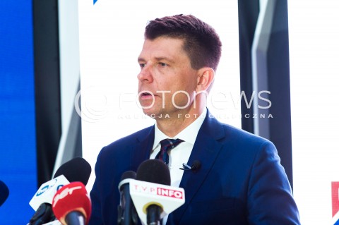 08.01.2018 WARSZAWA<br />KONFERENCJA RYSZARDA PETRU PODCZAS KTOREJ POINFORMOWAL O ZALOZENIU NOWEGO STOWARZYSZENIA PLAN PETRU<br />N/Z RYSZARD PETRU<br /> 