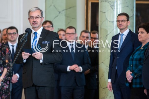  09.01.2018 WARSZAWA <br />ZAPRZYSIEZENIE NOWYCH CZLONKOW RADY MINISTROW PRZEZ PREZYDENTA RP <br />N/Z JERZY KWIECINSKI ( MINISTER INWESTYCJI I ROZWOJU ) PREMIER MATEUSZ MORAWIECKI <br /> 