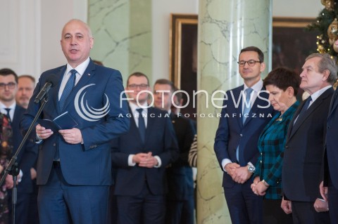  09.01.2018 WARSZAWA <br />ZAPRZYSIEZENIE NOWYCH CZLONKOW RADY MINISTROW PRZEZ PREZYDENTA RP <br />N/Z JOACHIM BRUDZINSKI ( MINISTER SPRAW WEWNETRZNYCH I ADMINISTRACJI MSWIA ) PREMIER MATEUSZ MORAWIECKI BEATA SZYDLO PIOTR GLINSKI<br /> 
