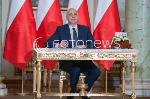  09.01.2018 WARSZAWA <br />ZAPRZYSIEZENIE NOWYCH CZLONKOW RADY MINISTROW PRZEZ PREZYDENTA RP <br />N/Z JOACHIM BRUDZINSKI ( MINISTER SPRAW WEWNETRZNYCH I ADMINISTRACJI MSWIA ) <br /> 