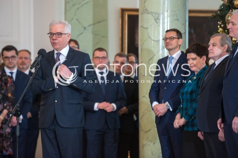  09.01.2018 WARSZAWA <br />ZAPRZYSIEZENIE NOWYCH CZLONKOW RADY MINISTROW PRZEZ PREZYDENTA RP <br />N/Z JACEK CZAPUTOWICZ ( MINISTER SPRAW ZAGRANICZNYCH ) PREMIER MATEUSZ MORAWIECKI BEATA SZYDLO PIOTR GLINSKI <br /> 