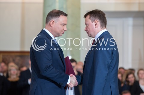  09.01.2018 WARSZAWA <br />ZAPRZYSIEZENIE NOWYCH CZLONKOW RADY MINISTROW PRZEZ PREZYDENTA RP <br />N/Z PREZYDENT RP ANDRZEJ DUDA MARIUSZ BLASZCZAK ( MINISTER OBRONY NARODOWEJ MON ) <br /> 