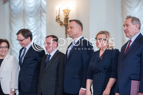  09.01.2018 WARSZAWA <br />ZAPRZYSIEZENIE NOWYCH CZLONKOW RADY MINISTROW PRZEZ PREZYDENTA RP <br />N/Z PREZYDENT RP ANDRZEJ DUDA MARIUSZ KAMINSKI BEATA KEMPA HENRYK KOWALCZYK ZBIGNIEW ZIOBRO<br /> 
