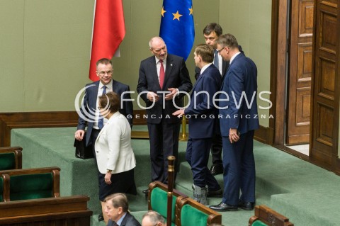  09.01.2018 WARSZAWA SEJM<br />POSIEDZENIE SEJMU<br />N/Z ANTONI MACIEREWICZ  BARTOSZ KOWNACKI KONTUZJA NOGA JAROSLAW SELLIN<br /> 