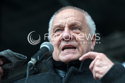  11.01.2018 WARSZAWA<br />PROTEST EMERYTOW SLUZB MUNDUROWYCH PRZED SEJMEM<br />N/Z STEFAN NIESIOLOWSKI<br /> 