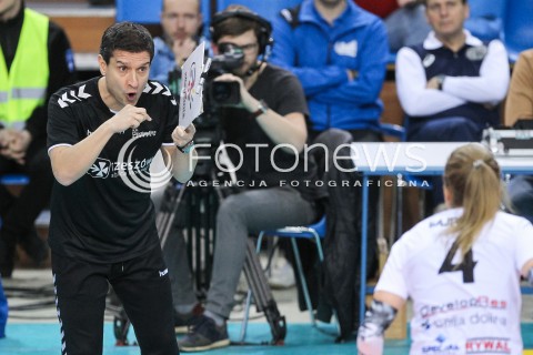  11.01.2018 RZESZOW POLAND<br />SIATKOWKA LIGA MISTRZYN <br />2018 CEV VOLLEYBALL CHAMPIONS LEAGUE - WOMEN <br />MECZ DEVELOPRES SKYRES RZESZOW - CSM VOLEI ALBA BLAJ <br />N/Z LORENZO MICELLI - I TRENER ( HEAD COACH ) SYLWETKA <br /> 