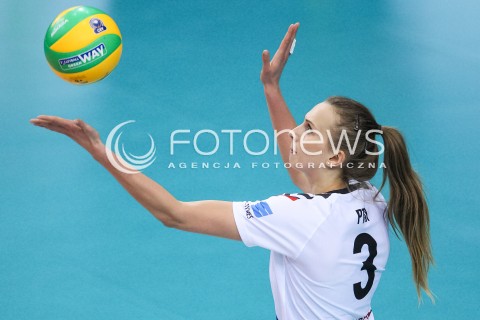  11.01.2018 RZESZOW POLAND<br />SIATKOWKA LIGA MISTRZYN <br />2018 CEV VOLLEYBALL CHAMPIONS LEAGUE - WOMEN <br />MECZ DEVELOPRES SKYRES RZESZOW - CSM VOLEI ALBA BLAJ <br />N/Z MONIKA PTAK SYLWETKA <br /> 