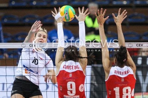  11.01.2018 RZESZOW POLAND<br />SIATKOWKA LIGA MISTRZYN <br />2018 CEV VOLLEYBALL CHAMPIONS LEAGUE - WOMEN <br />MECZ DEVELOPRES SKYRES RZESZOW - CSM VOLEI ALBA BLAJ <br />N/Z ADELA HELIC <br /> 