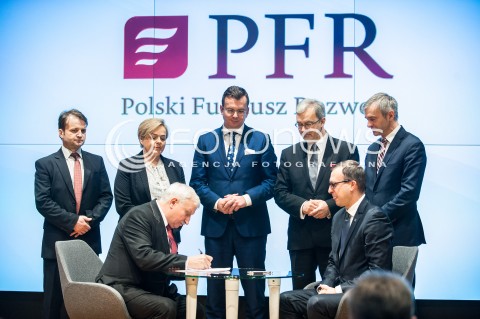 Podpisanie umów inwestycyjnych PFR z samorządami w Warszawie