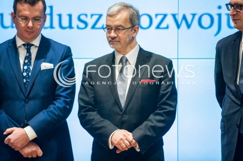  11.01.2018 WARSZAWA GPW<br />PODPISANIE UMOW INWESTYCYJNYCH PFR Z SAMORZADAMI<br />N/Z ADAM HAMRYSZCZAK JERZY KWIECINSKI PODPISYWANIE UMOW<br /> 