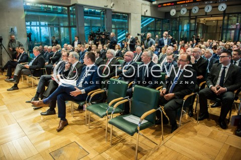  11.01.2018 WARSZAWA GPW<br />PODPISANIE UMOW INWESTYCYJNYCH PFR Z SAMORZADAMI<br />N/Z MINISTER INWESTYCJI I ROZWOJU JERZY KWIECINSKI UCZESTNICY<br /> 