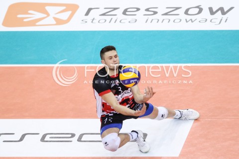  13.01.2018 RZESZOW <br />SIATKOWKA PLUS LIGA 2017/2018 MEN VOLLEYBALL POLAND POLISH PLUSLIGA LEAGUE SEASON 2017/2018 <br />MECZ ASSECO RESOVIA RZESZOW - BBTS BIELSKO BIALA <br />N/Z MATEUSZ MASLOWSKI SYLWETKA <br /> 