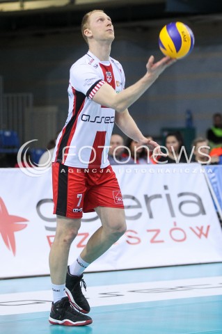  13.01.2018 RZESZOW <br />SIATKOWKA PLUS LIGA 2017/2018 MEN VOLLEYBALL POLAND POLISH PLUSLIGA LEAGUE SEASON 2017/2018 <br />MECZ ASSECO RESOVIA RZESZOW - BBTS BIELSKO BIALA <br />N/Z JAKUB JAROSZ SYLWETKA <br /> 