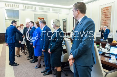  16.01.2018 WARSZAWA<br />POSIEDZENIE RADY MINISTROW<br />N/Z MATEUSZ MORAWIECKI JOACHIM BRUDZINSKI MARIUSZ BLASZCZAK ANNA ZALEWSKA ELZBIETA RAFALSKA<br /> 