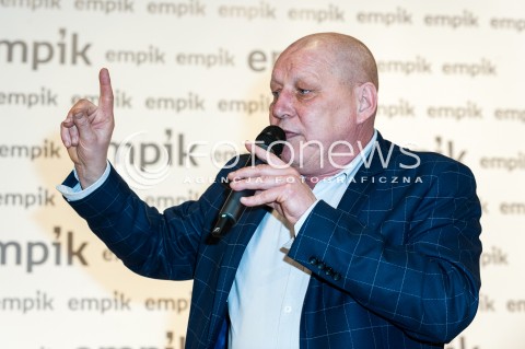  17.01.2018 WARSZAWA EMPIK<br />PROMOCJA KSIAZKI KRZYSZTOFA JACKOWSKIEGO JASNOWIDZ NA POLICYJNYM ETACIE<br />N/Z KRZYSZTOF JACKOWSKI<br /> 