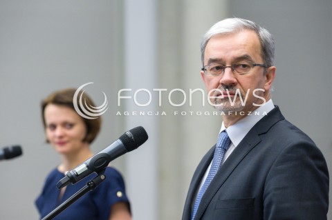  18.01.2018 WARSZAWA<br />KONFERENCJA PRASOWA MINISTER PRZEDSIEBIORCZOSCI I TECHNOLOGII JADWIGI EMILEWICZ ORAZ MINISTRA INWESTYCJI I ROZWOJU JERZEGO KWIECINSKIEGO<br />KONFERENCJA POSWIECONA PREZENTACJI ZADAN NOWO POWSTALYCH RESORTOW.<br />N/Z JADWIGA EMILEWICZ JERZY KWIECINSKI<br /> 