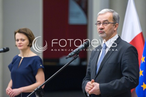  18.01.2018 WARSZAWA<br />KONFERENCJA PRASOWA MINISTER PRZEDSIEBIORCZOSCI I TECHNOLOGII JADWIGI EMILEWICZ ORAZ MINISTRA INWESTYCJI I ROZWOJU JERZEGO KWIECINSKIEGO<br />KONFERENCJA POSWIECONA PREZENTACJI ZADAN NOWO POWSTALYCH RESORTOW.<br />N/Z JADWIGA EMILEWICZ JERZY KWIECINSKI<br /> 
