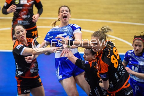  24.01.2017 GDYNIA<br />PGNIG SUPERLIGA KOBIET W PILCE RECZNEJ<br />SEZON 2017/2018<br />MECZ GTPR GDYNIA - METRACO ZAGLEBIE LUBIN<br />N/Z KAROLINA SEMENIUK ALEKSANDRA ZYCH KLAUDIA PIELESZ<br /> 
