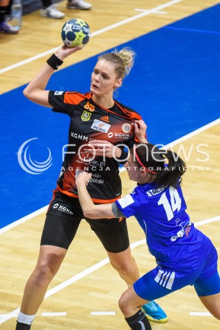  24.01.2017 GDYNIA<br />PGNIG SUPERLIGA KOBIET W PILCE RECZNEJ<br />SEZON 2017/2018<br />MECZ GTPR GDYNIA - METRACO ZAGLEBIE LUBIN<br />N/Z KLAUDIA PIELESZ MAGDALENA STANULEWICZ<br /> 