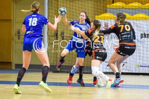  24.01.2017 GDYNIA<br />PGNIG SUPERLIGA KOBIET W PILCE RECZNEJ<br />SEZON 2017/2018<br />MECZ GTPR GDYNIA - METRACO ZAGLEBIE LUBIN<br />N/Z ALEKSANDRA ZYCH MAGDALENA STANULEWICZ<br /> 