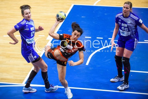  24.01.2017 GDYNIA<br />PGNIG SUPERLIGA KOBIET W PILCE RECZNEJ<br />SEZON 2017/2018<br />MECZ GTPR GDYNIA - METRACO ZAGLEBIE LUBIN<br />N/Z JOANNA KOZLOWSKA VIKTORIA BELMAS JOANNA SZARAWAGA<br /> 