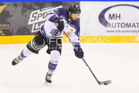  26.01.2018 GDANSK<br />HOKEJ - PHL - POLSKA LIGA HOKEJA SEZON 2017/2018<br />MECZ MH AUTOMATYKA GDANSK - TATRYSKI PODHALE NOWY TARG<br />N/Z DAWID MACIEJEWSKI<br /> 