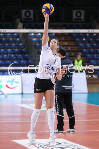  28.01.2018 RZESZOW <br />SIATKOWKA LIGA SIATKOWKI KOBIET LSK 2017/2018 WOMEN VOLLEYBALL POLAND POLISH LEAGUE <br />MECZ DEVELOPRES SKYRES RZESZOW - LEGIONOVIA LEGIONOWO <br />N/Z HELENE ROUSSEAUX SYLWETKA <br /> 