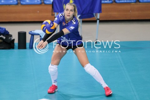  28.01.2018 RZESZOW <br />SIATKOWKA LIGA SIATKOWKI KOBIET LSK 2017/2018 WOMEN VOLLEYBALL POLAND POLISH LEAGUE <br />MECZ DEVELOPRES SKYRES RZESZOW - LEGIONOVIA LEGIONOWO <br />N/Z POLA NOWAKOWSKA SYLWETKA <br /> 