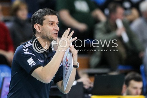  28.01.2018 RZESZOW <br />SIATKOWKA LIGA SIATKOWKI KOBIET LSK 2017/2018 WOMEN VOLLEYBALL POLAND POLISH LEAGUE <br />MECZ DEVELOPRES SKYRES RZESZOW - LEGIONOVIA LEGIONOWO <br />N/Z LORENZO MICELLI - I TRENER ( HEAD COACH ) SYLWETKA RADOSC EMOCJE <br /> 
