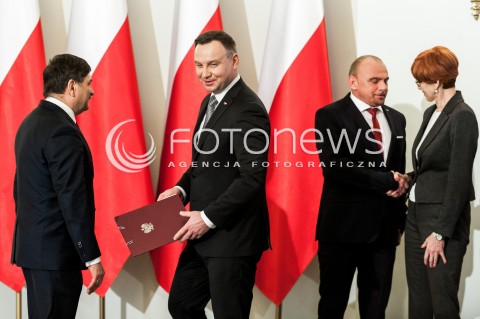  30.01.2018 WARSZAWA PALAC PREZYDENCKI<br />PODPISANIE USTAWY O OGRANICZENIU HANDLU W NIEDZIELE I SWIETA PRZEZ PREZYDENTA<br />N/Z PREZYDENT RP ANDRZEJ DUDA ELZBIETA RAFALSKA JANUSZ SNIADEK ALFRED BUJARA<br /> 