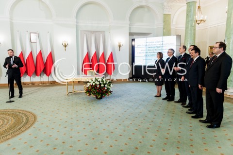  30.01.2018 WARSZAWA PALAC PREZYDENCKI<br />PODPISANIE USTAWY O OGRANICZENIU HANDLU W NIEDZIELE I SWIETA PRZEZ PREZYDENTA<br />N/Z PREZYDENT RP ANDRZEJ DUDA<br /> 