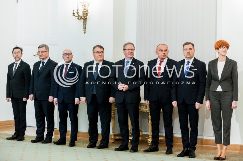  30.01.2018 WARSZAWA PALAC PREZYDENCKI<br />PODPISANIE USTAWY O OGRANICZENIU HANDLU W NIEDZIELE I SWIETA PRZEZ PREZYDENTA<br />N/Z KRZYSZTOF SZCZERSKI ELZBIETA RAFALSKA PIOTR DUDA ALFRED BUJARA ANDRZEJ DERA KRZYSZTOF LAPINSKI<br /> 