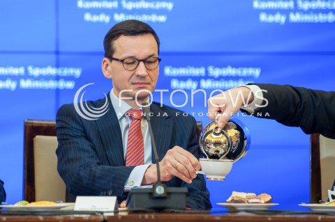  31.01.2018 WARSZAWA<br />INAUGURACYJNE POSIEDZENIE KOMITETU SPOLECZNEGO RADY MINISTROW<br />N/Z MATEUSZ MORAWIECKI KAWA HERBATA FILIZANKA<br /> 